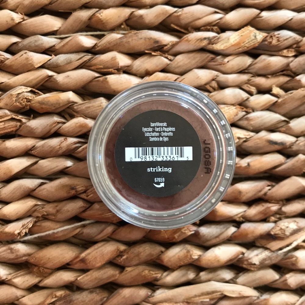 bareMinerals eyecolor striking